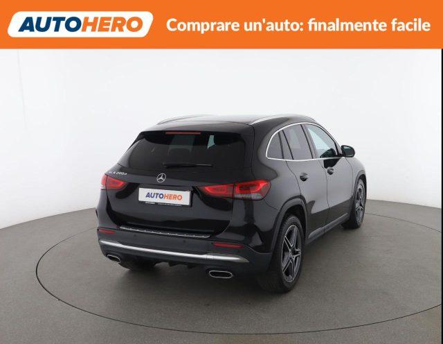 MERCEDES-BENZ GLA 200 d Automatic Premium