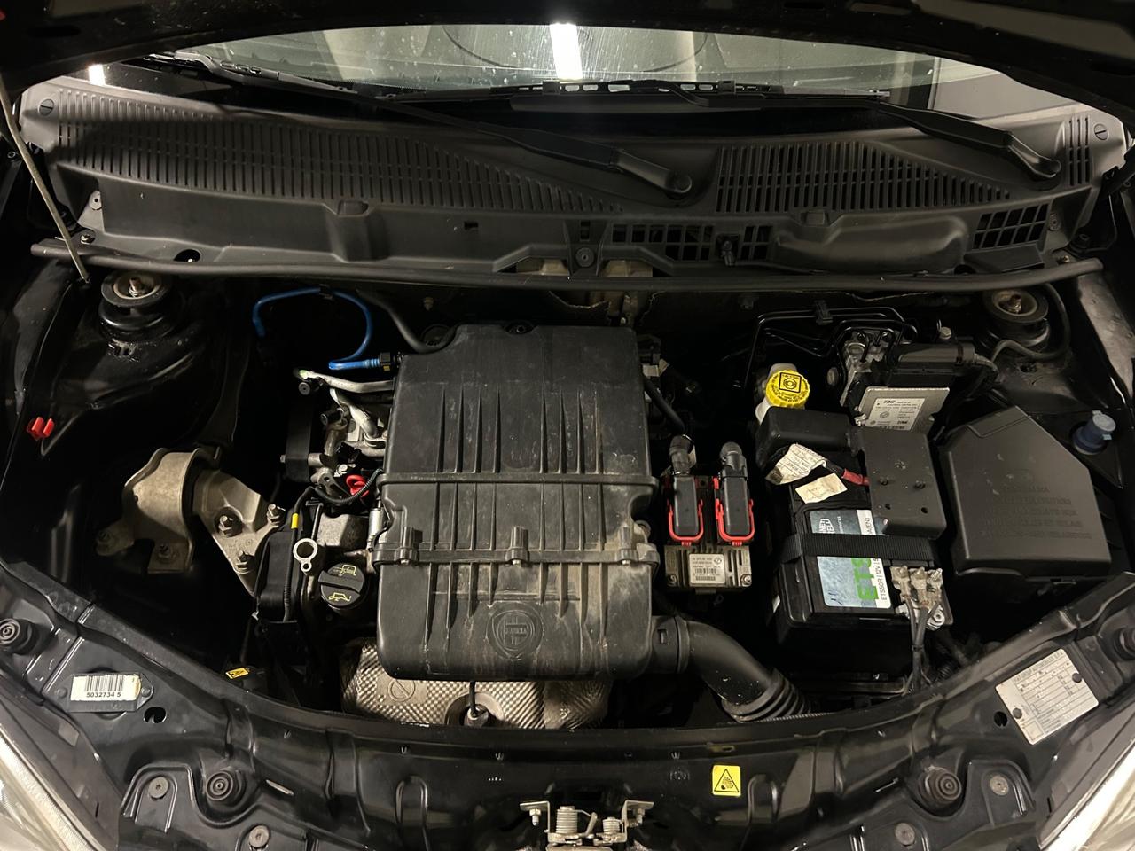 Lancia Ypsilon 1.2 69 CV Argento