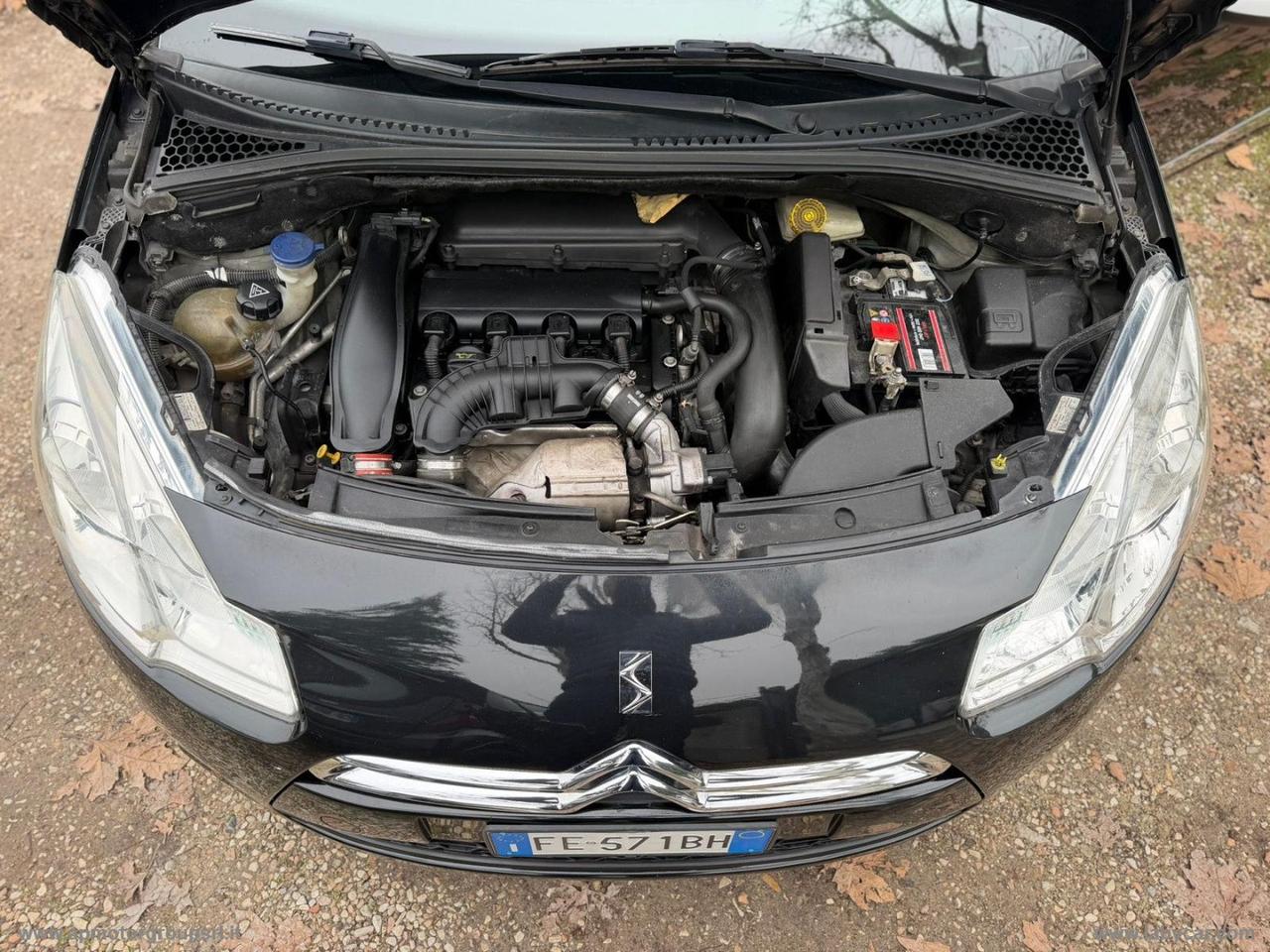 DS AUTOMOBILES DS 3 1.6 THP 155 Just Black