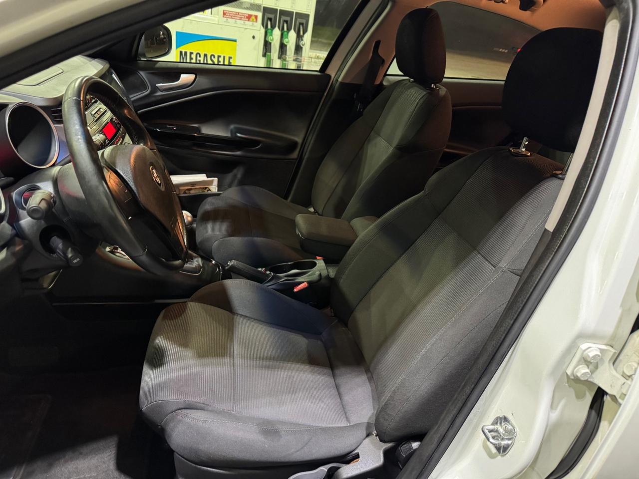 Alfa Romeo Giulietta 1.6 JTDm-2 105 CV Exclusive