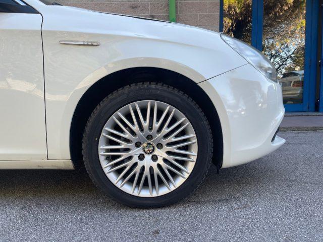 ALFA ROMEO Giulietta 2.0 JTDM 140CV SENSORI PARCHEGGIO CERCHI 17"