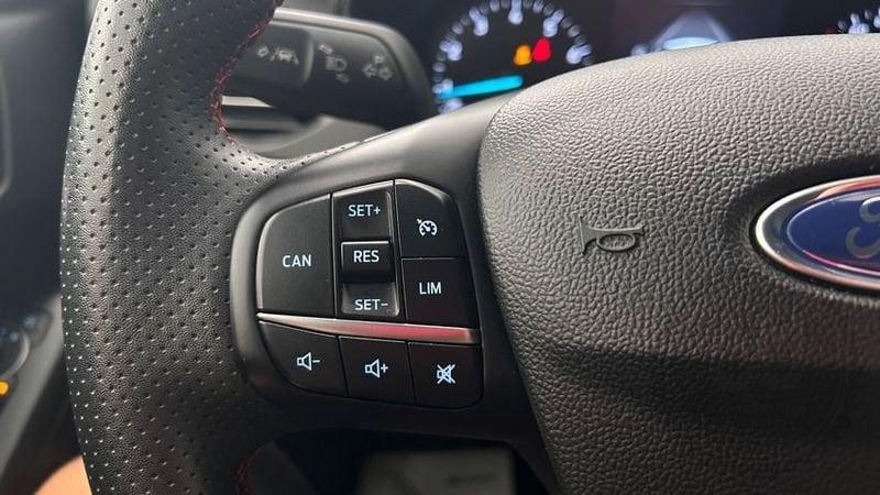 Ford Focus 1.0T EcoBoost Hybrid 155cv ST-Line Auto