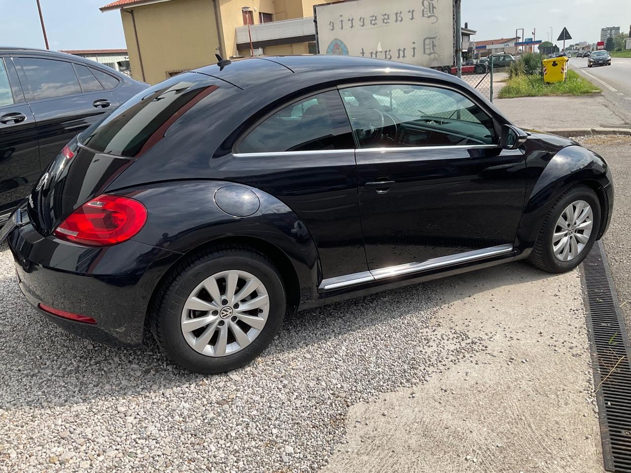 Volkswagen Maggiolino 1.6 TDI Design