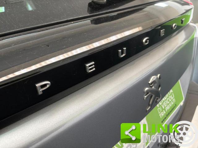 PEUGEOT 2008 PureTech 100 S&S Allure Pack KM CERT, LED.