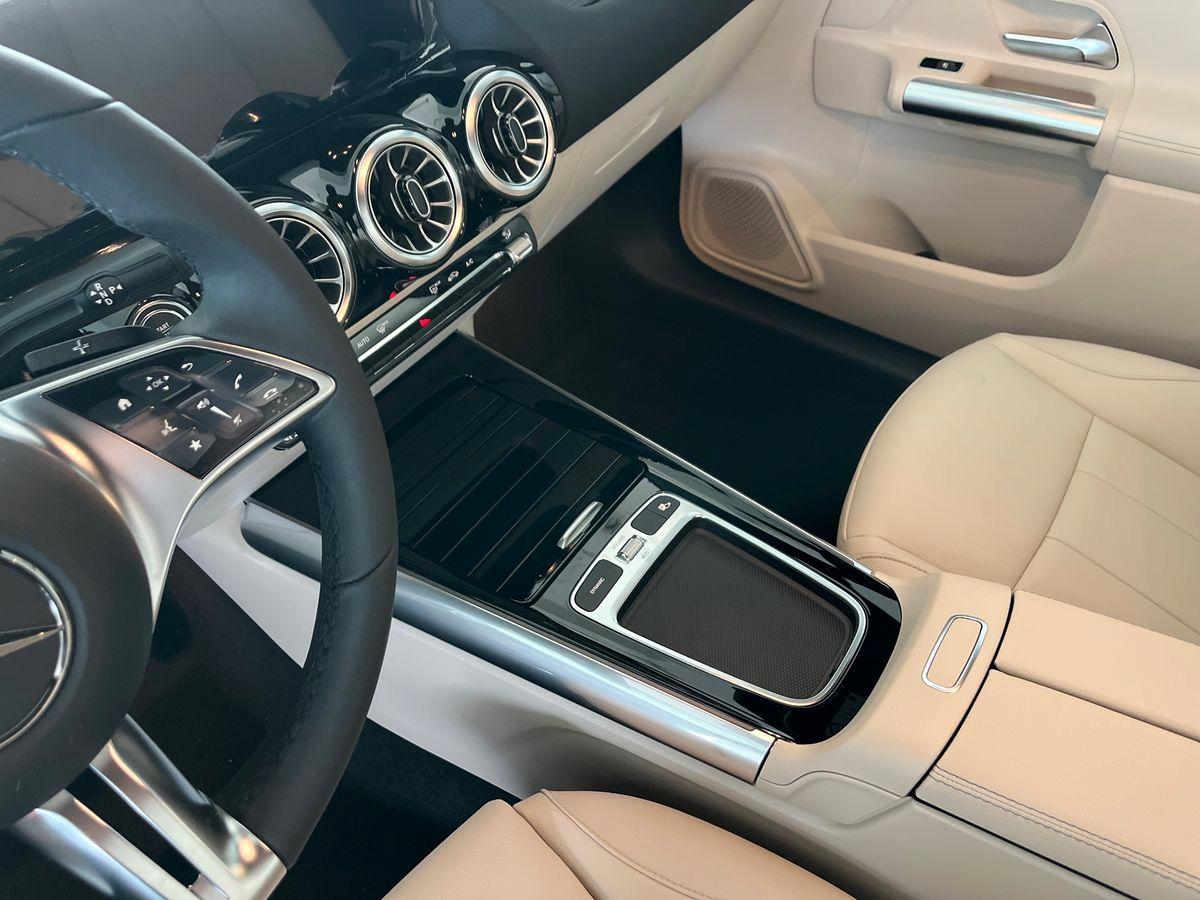 Mercedes-Benz GLA 200 d automatic