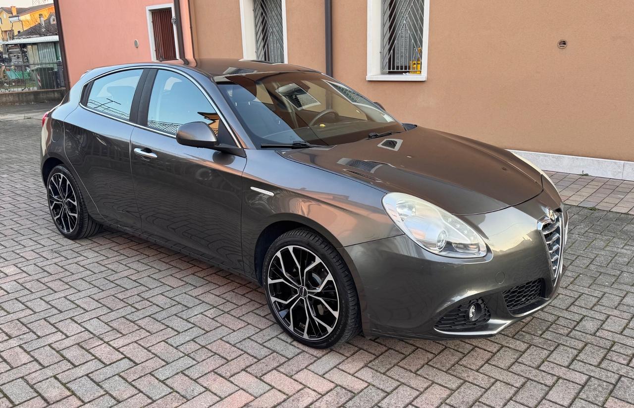 Alfa Romeo Giulietta 2.0 JTDm-2 140 CV Ok Neopatentati