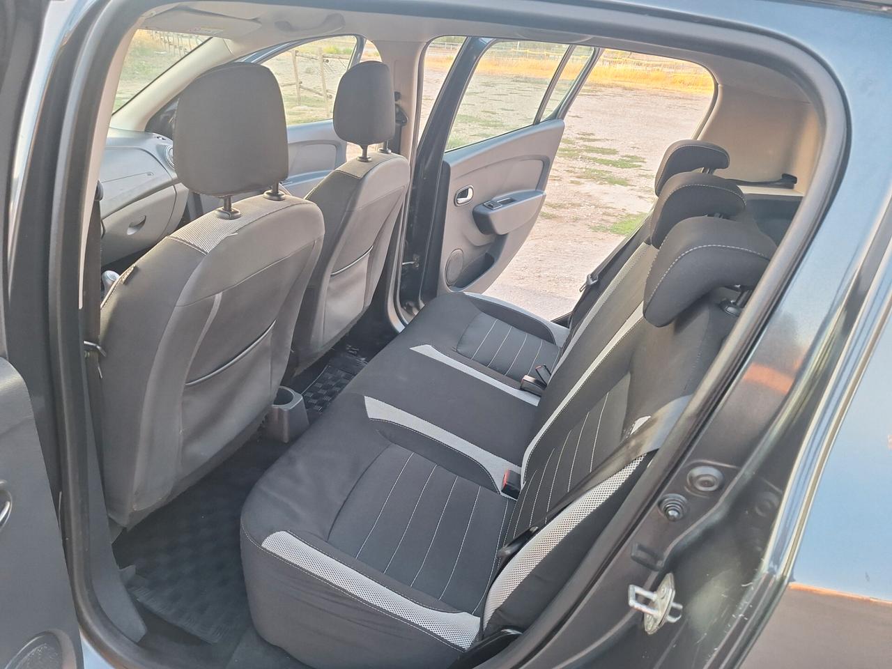 Dacia Sandero Stepway 1.5 dCi 90CV NAVI CAMERA
