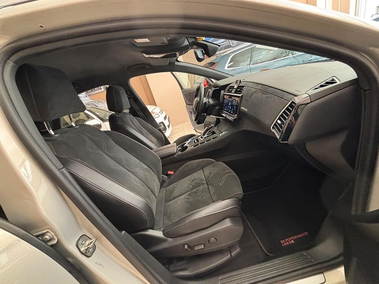 Ds DS 7 Crossback BlueHDi 130cv Performance Line