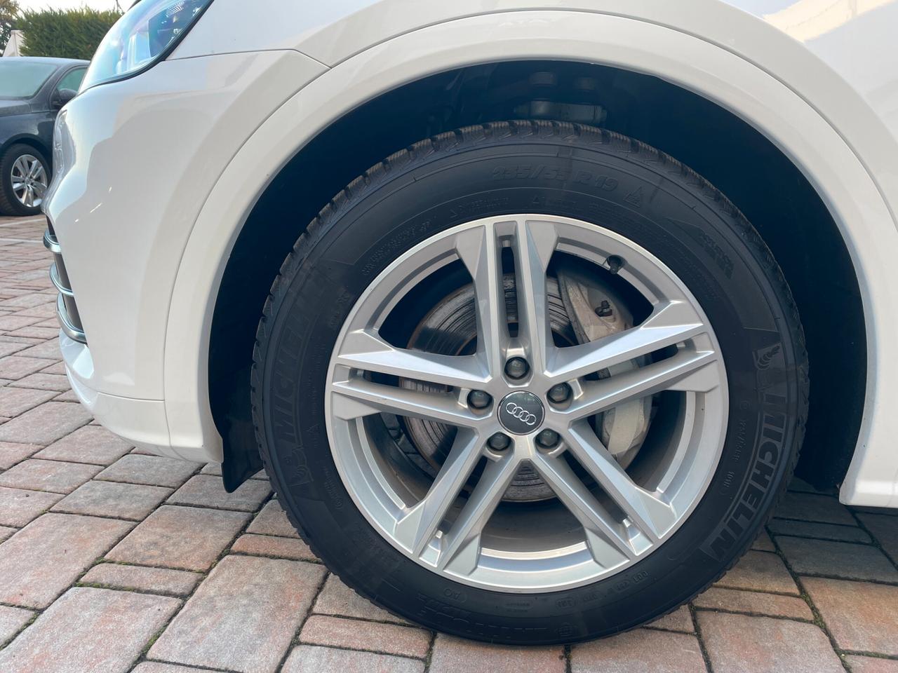 Audi Q5 55 TFSI e quattro S tronic line plus