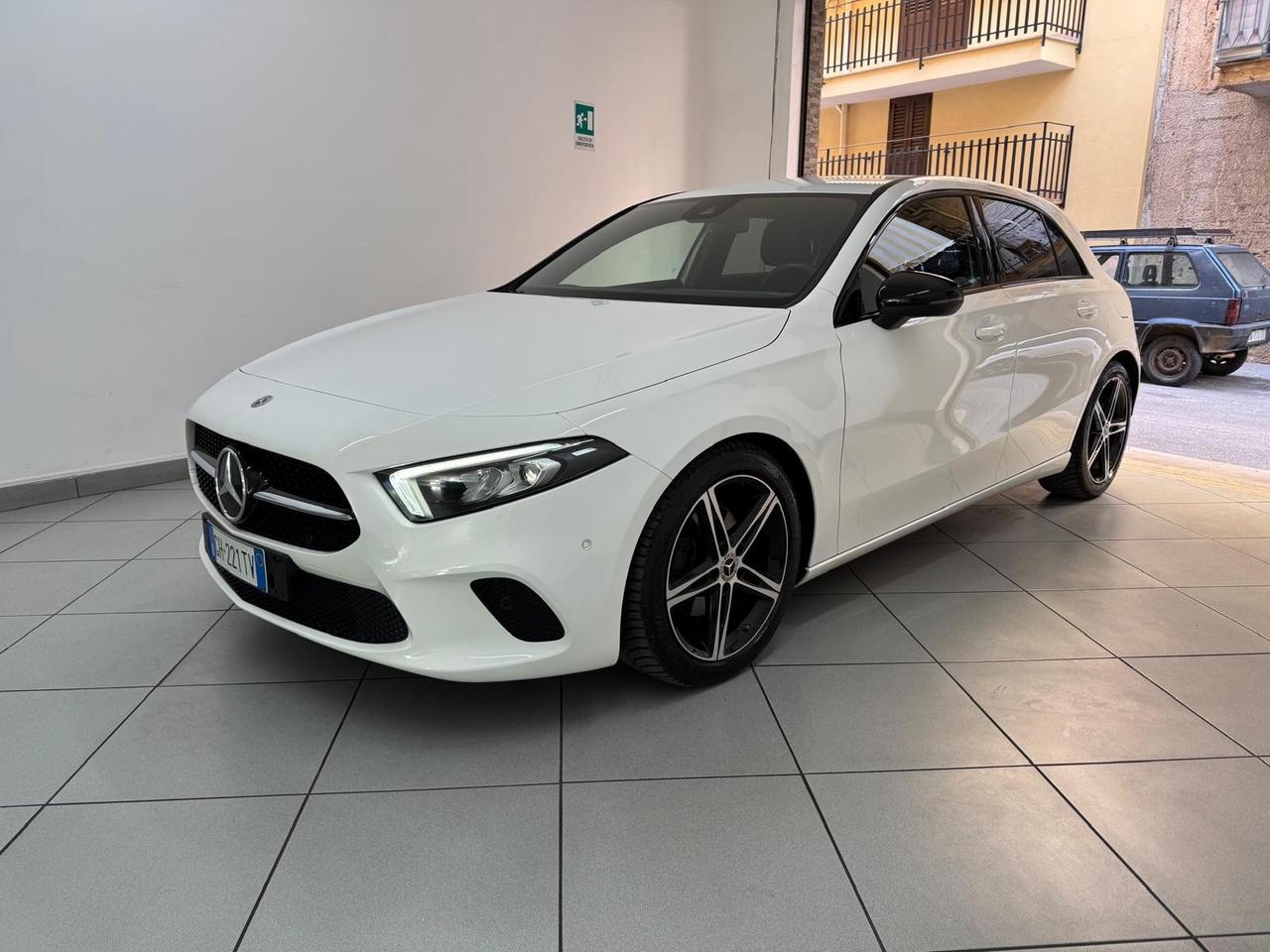 Mercedes-benz Classe A 180 d Automatic Sport Night Edition 2022