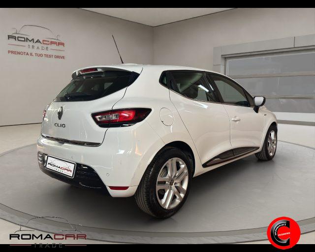 RENAULT Clio TCe 12V 75 CV 5 porte Moschino Life