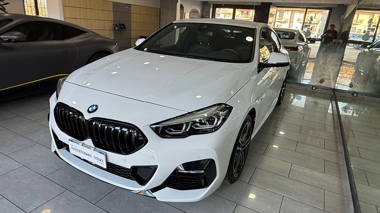 BMW 220 D GRANCOUPE' M SPORT PARI AL NUOVO