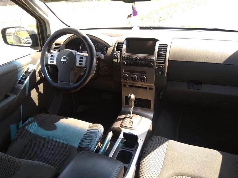 Nissan Pathfinder 2.5 diesel cambio automatico 7 posti gancio traino 3000 kg 2006