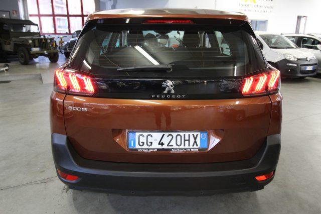 PEUGEOT 5008 BlueHDi 130 S&S EAT8 Active Business