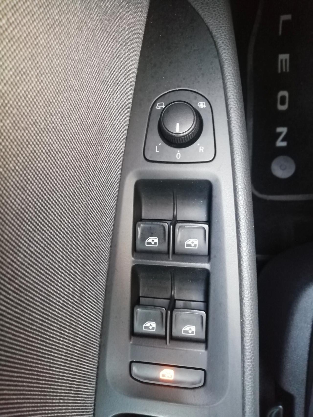Seat Leon 1.4 TGI ST Business HIGH "UNICO PROPRIETARIO/FARI LED"