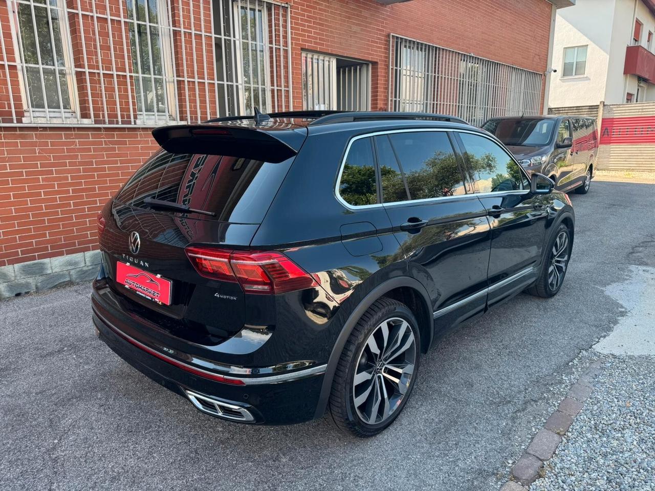 Volkswagen Tiguan 2.0 TDI 200 CV SCR DSG 4MOTION R-Line
