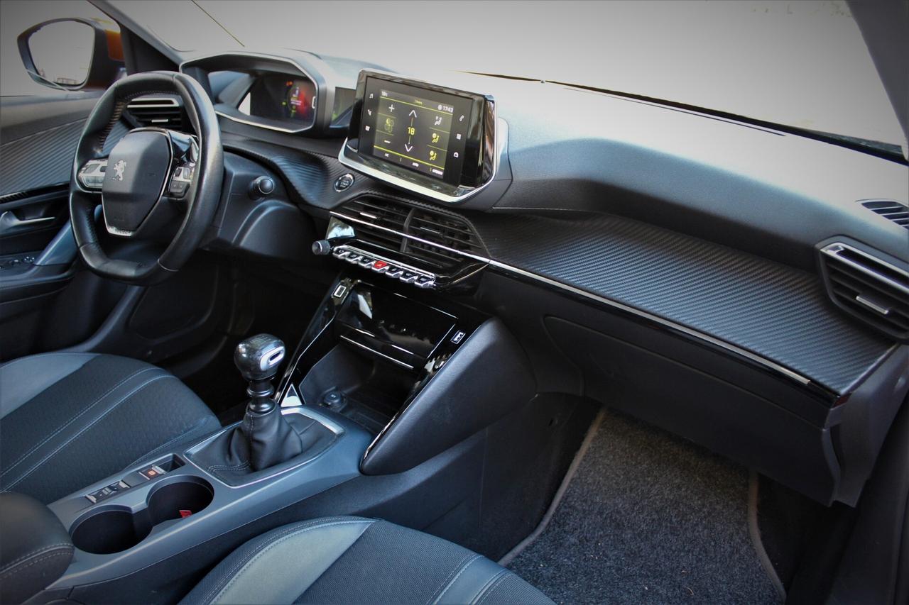 Peugeot 2008 PureTech 100 S&S Allure Pack