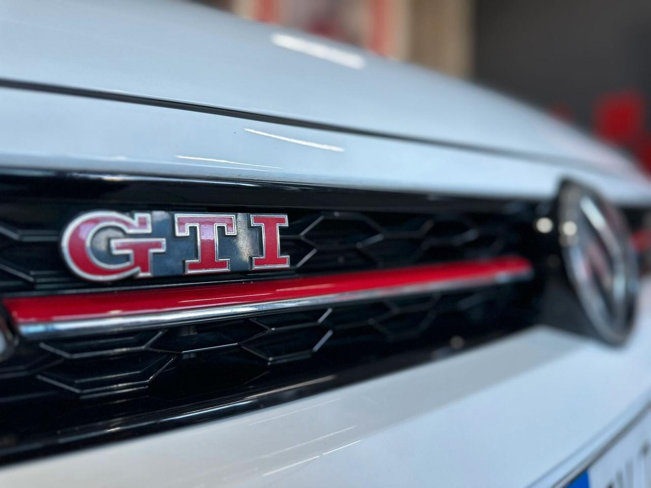 Volkswagen Polo 2.0 TSI DSG GTI BlueMotion Technology