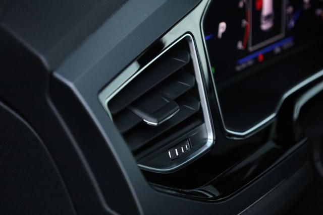 VOLKSWAGEN Taigo 1.0 TSI 115 CV TETTO DSG R-Line Prezzo Netto