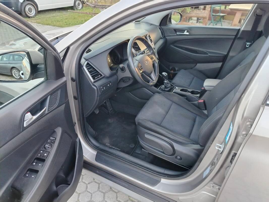 Hyundai Tucson 1.7 crdi Sound 2wd 115cv