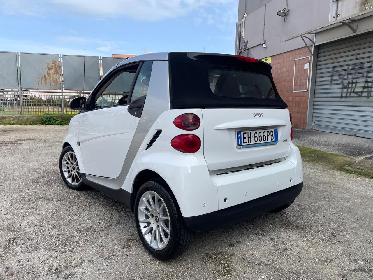 Smart ForTwo Cabrio 1.0 MhD 80mila KM Full 2012