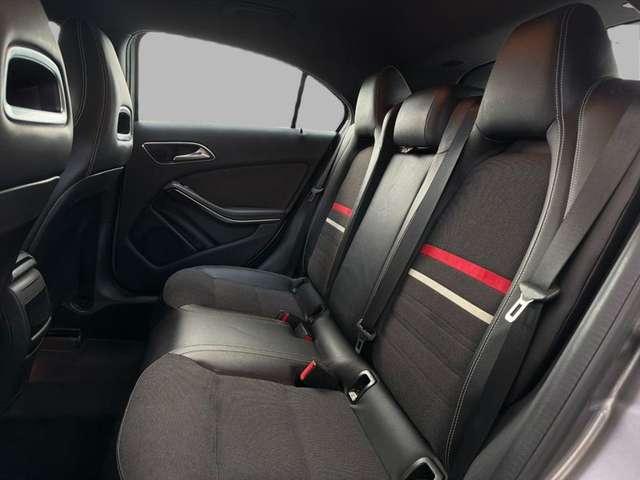 Mercedes-Benz A 180 Premium