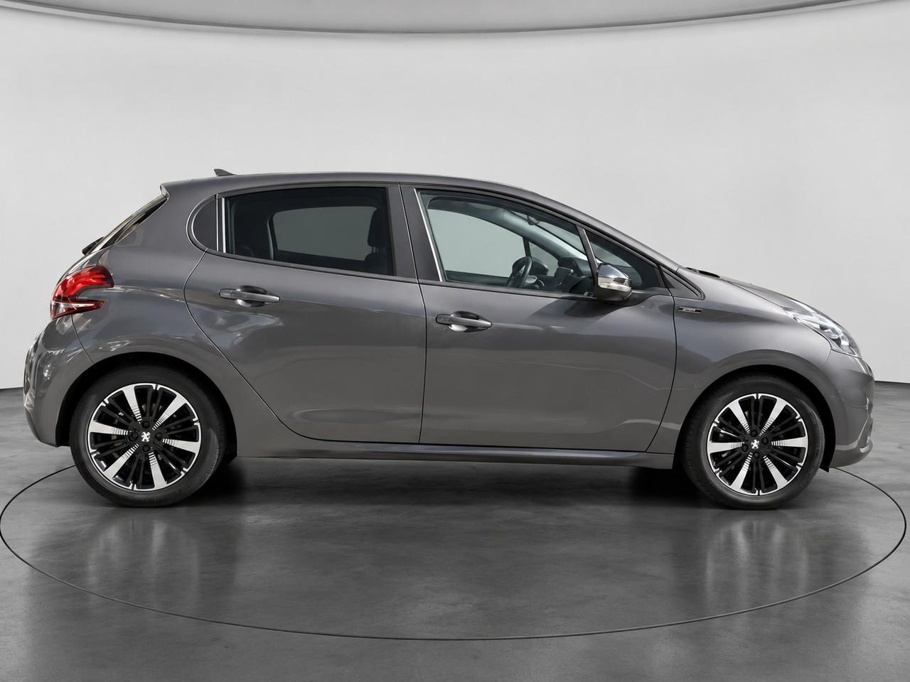 PEUGEOT 208 - 208 5p 1.2 puretech Signature s&s 82cv