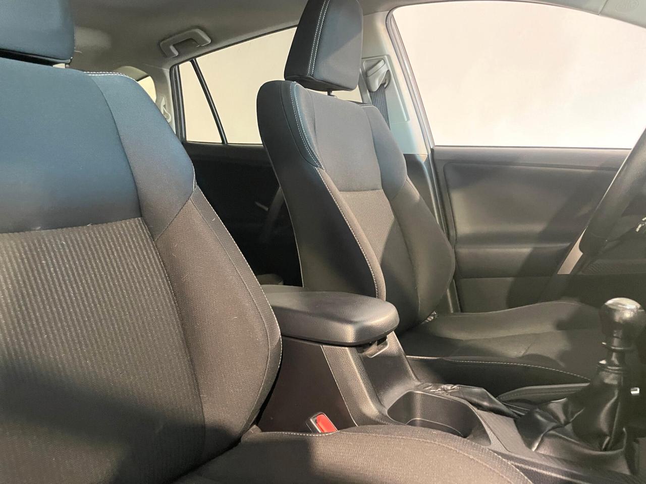 Toyota RAV 4 RAV4 2.0 D-4D 4WD Lounge