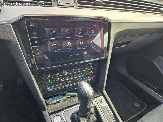 VOLKSWAGEN Passat Variant Variant 2.0 tdi Executive 150cv dsg - GD193EA