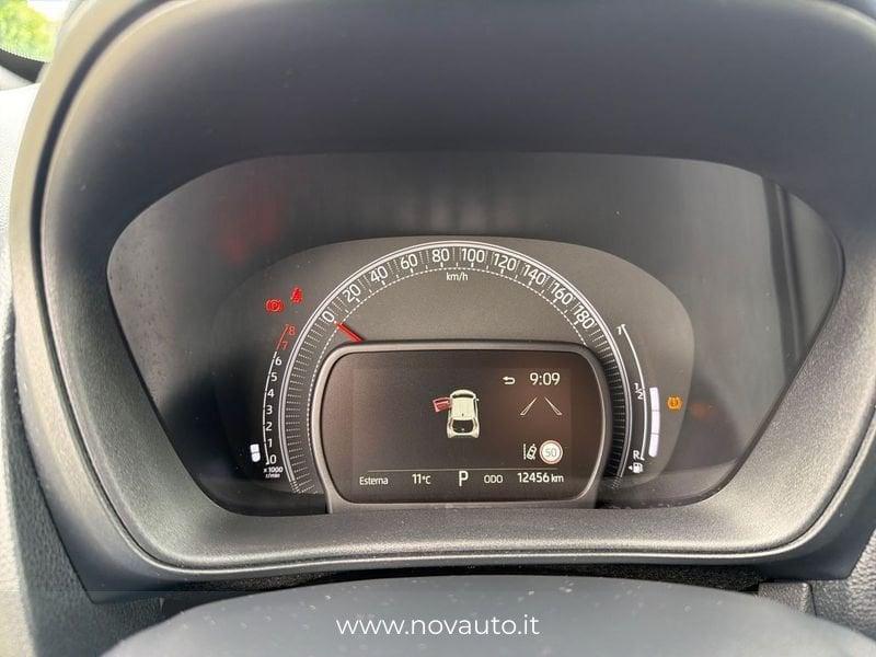 Toyota Aygo X 1.0B (72 CV) Lounge S-CVT