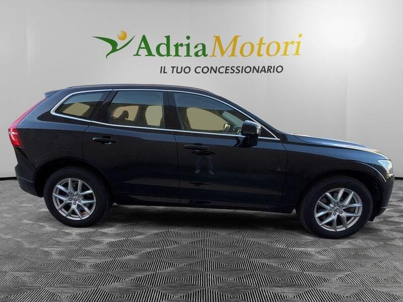 Volvo XC60 B4 (d) AWD Geartronic Business