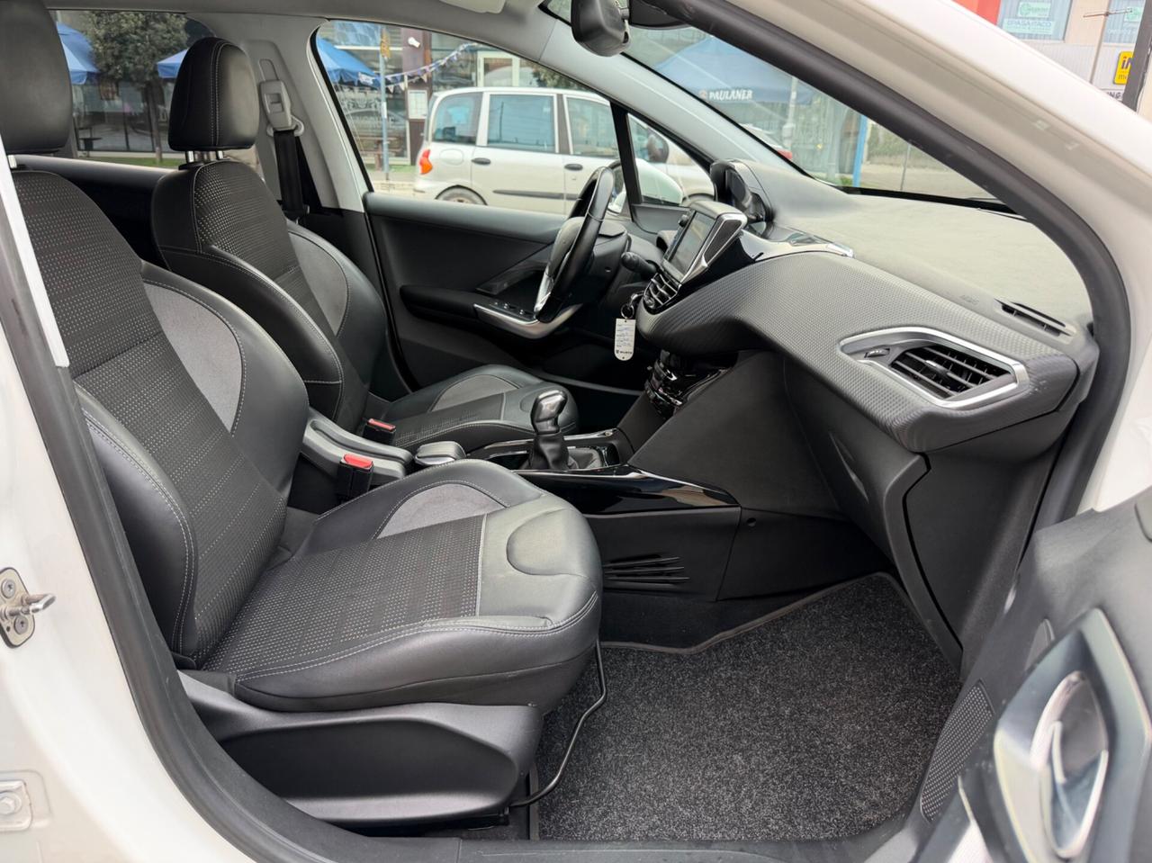 Peugeot 2008 1.6 BlueHDi Allure - GARANZIA