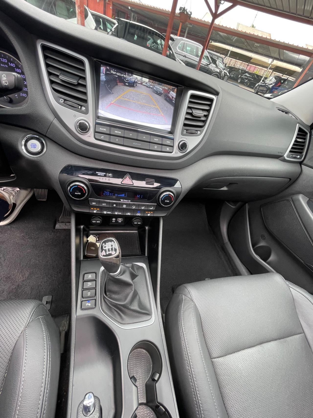 Tucson 1.7 CRDi- Sound Edition-pelle-tetto-unipro-