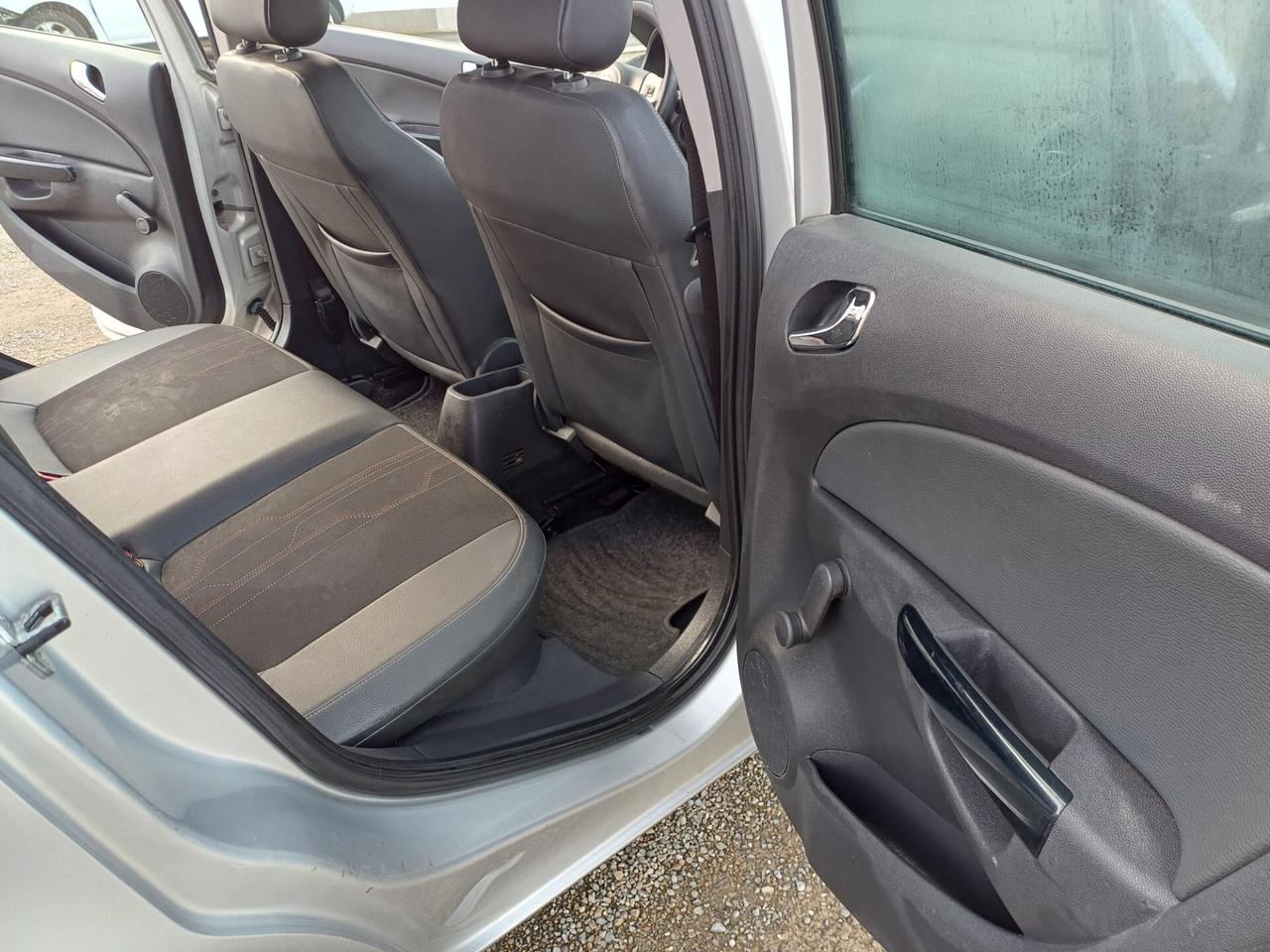 Opel Corsa 1.2 85CV 5 porte GPL-TECH Edition