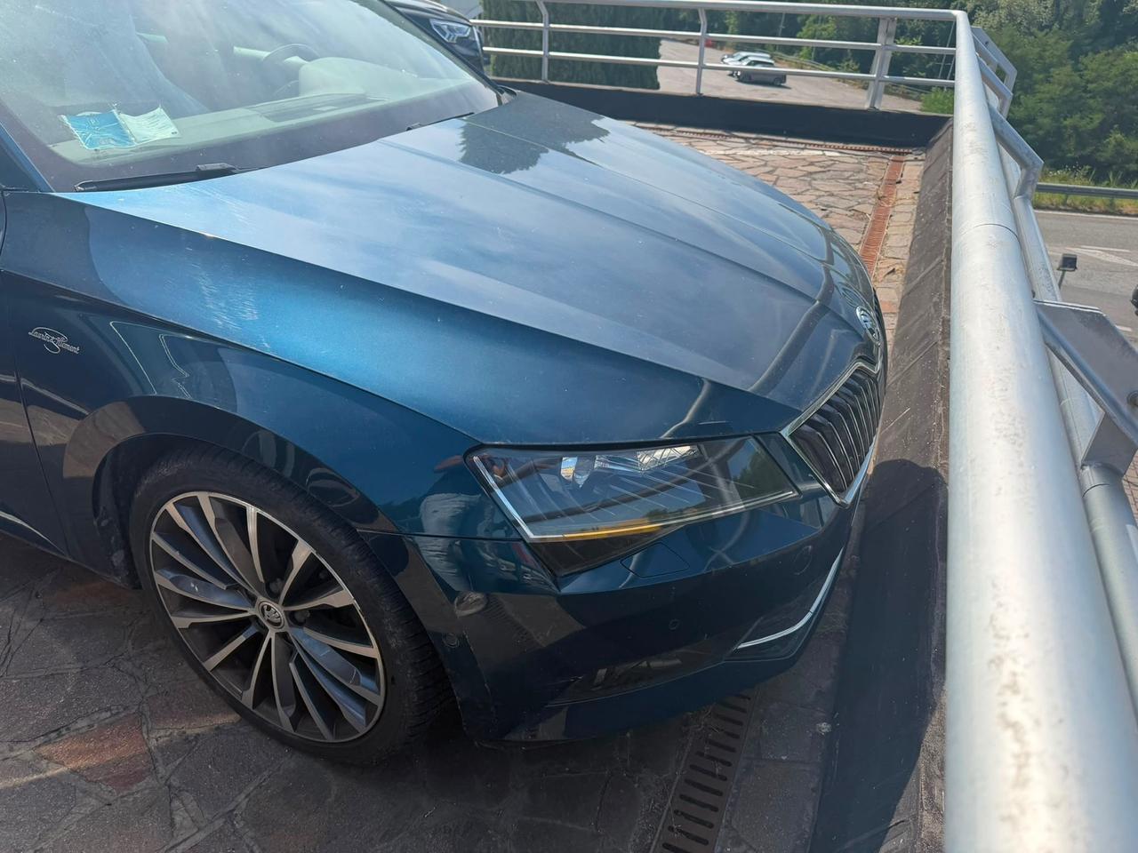 Skoda Superb 2.0 TDI 190 CV SCR DSG 4x4 Wagon Laurin&Klement