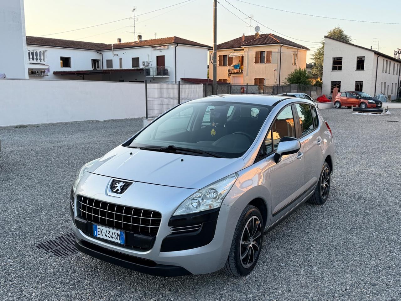 Peugeot 3008 1.6 HDi 112CV Active