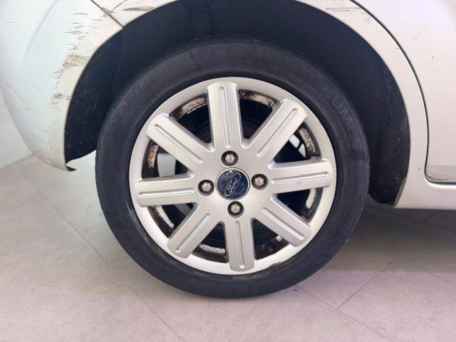 FORD Fiesta 1.4 16V 5p. Ghia