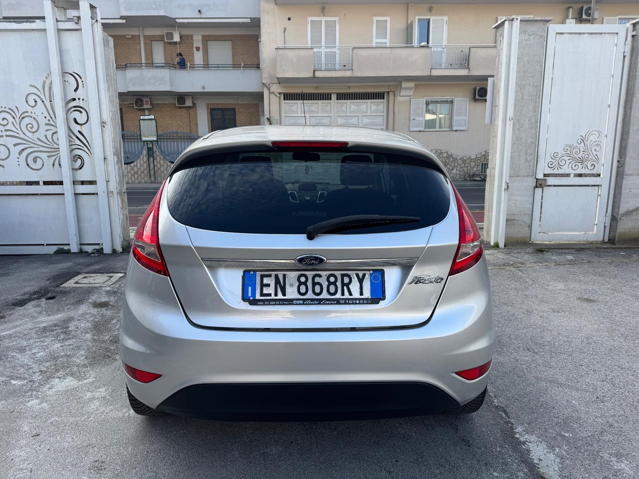 Ford Fiesta 1.2 BENZINA 82CV Titanium 2012
