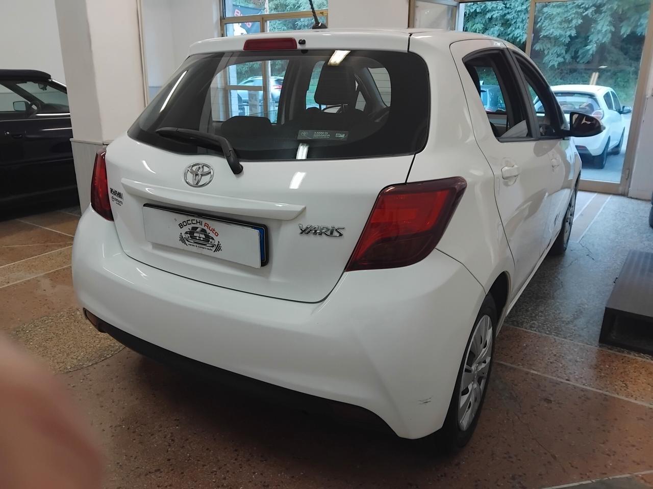 Toyota Yaris 1000 lounge