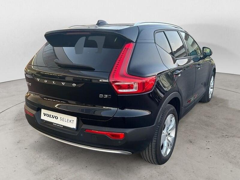 Volvo XC40 D3 150 CV AWD Automatica Momentum Pro