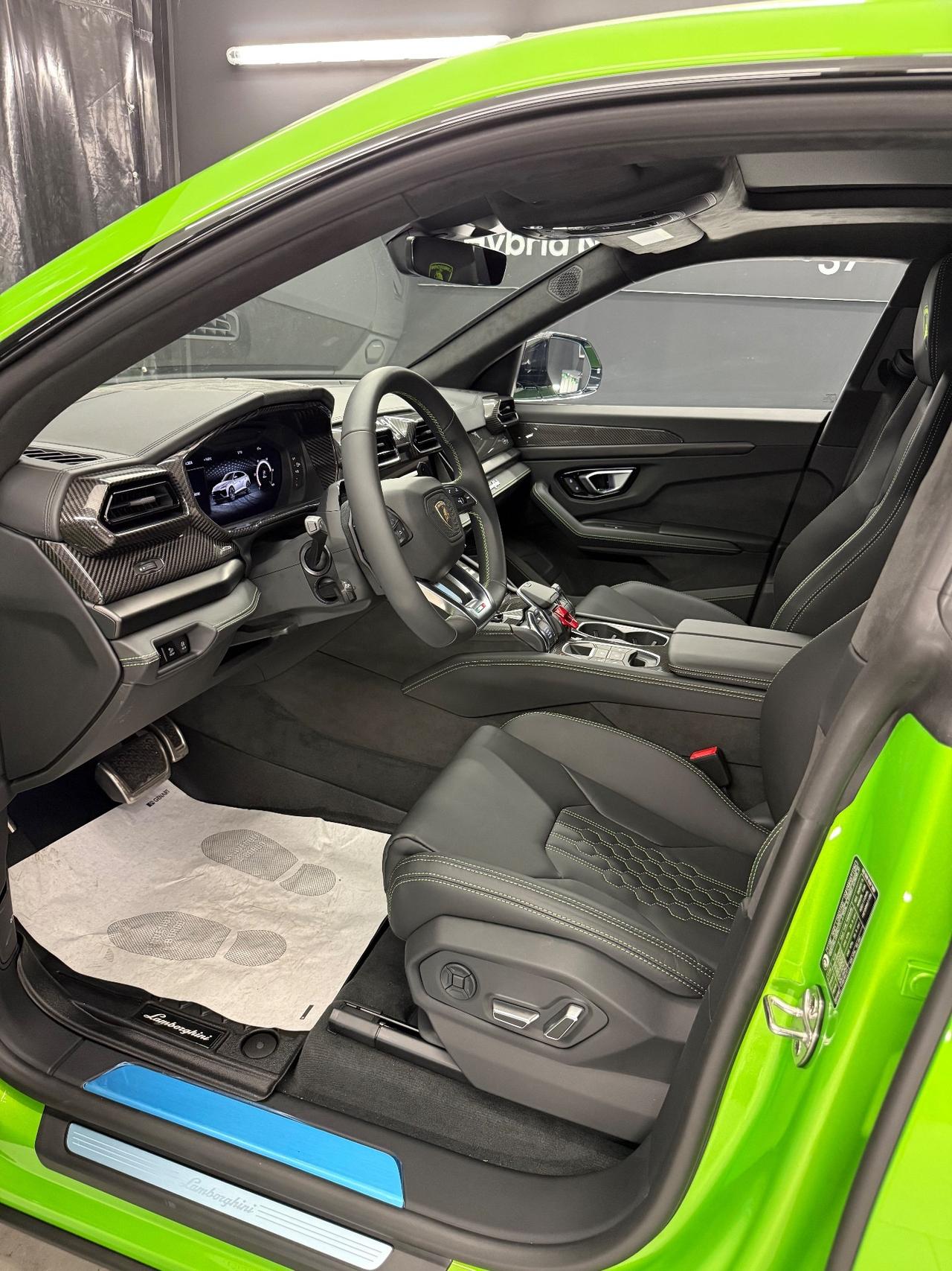 Lamborghini Urus 4.0 SE