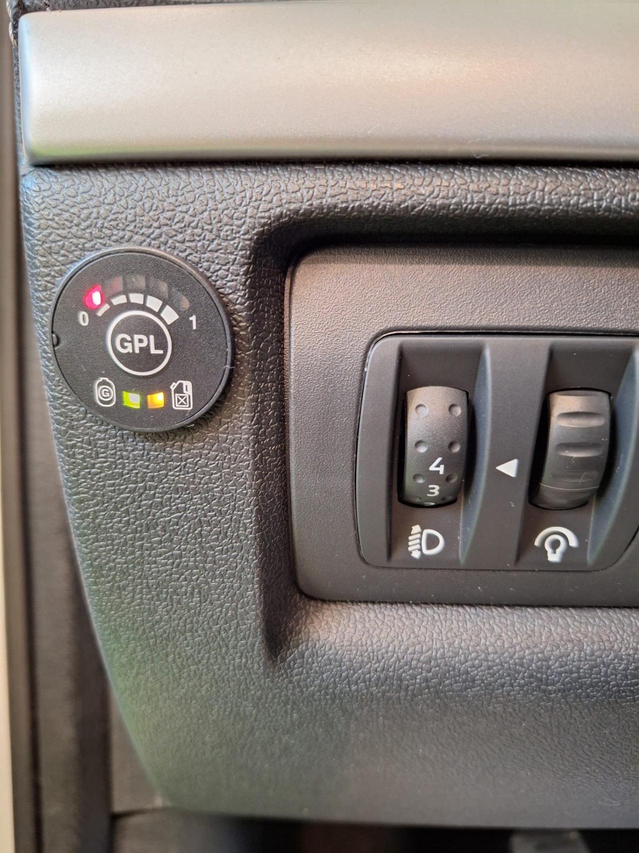 Renault Clio 1.2 16V 5 porte Dynamique