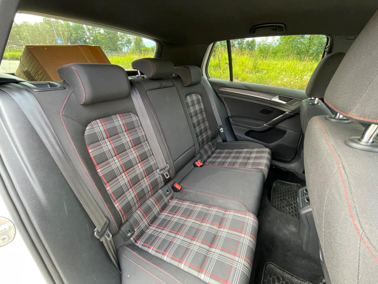 Volkswagen Golf GTI Golf GTI Performance 2.0 245cv