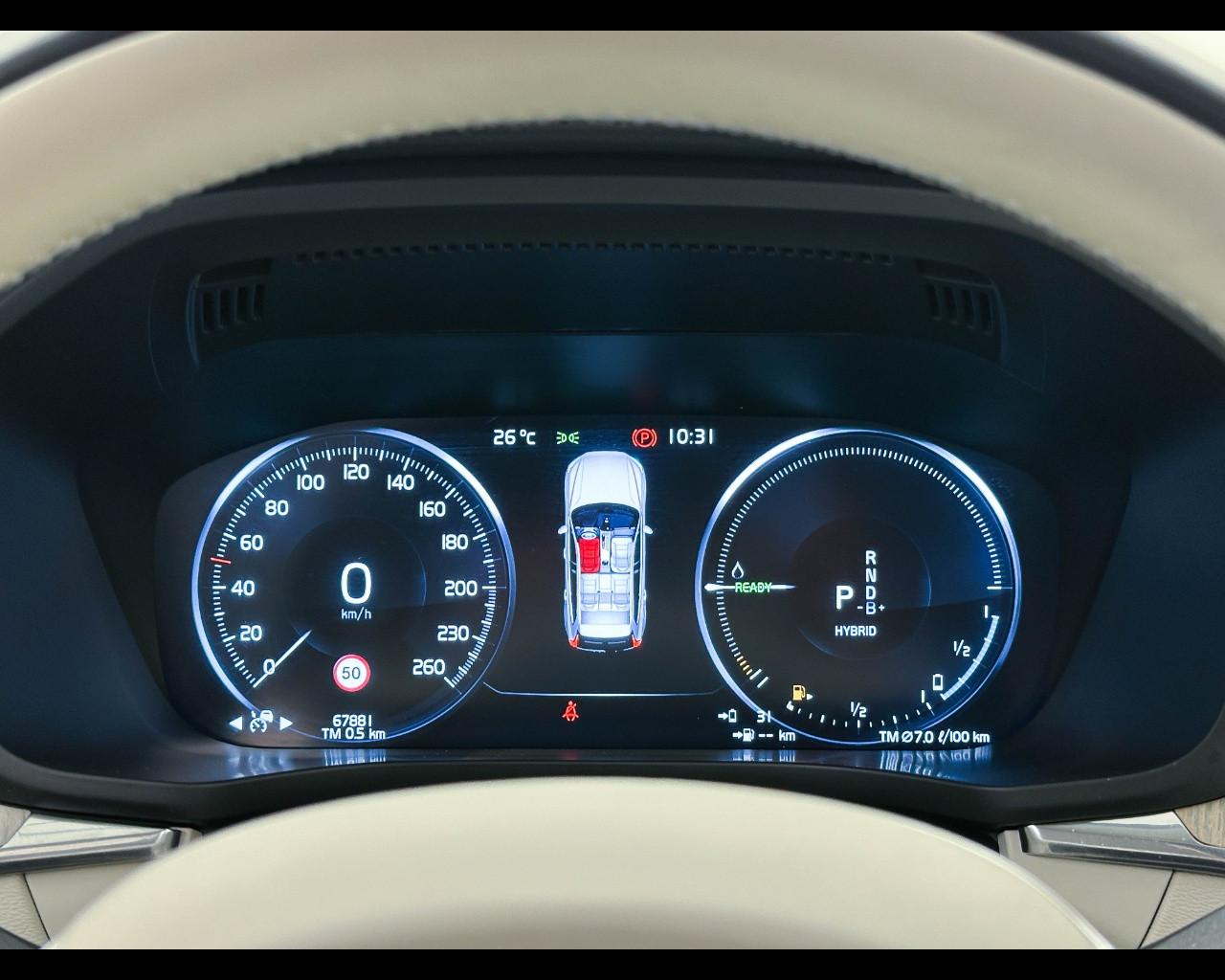 VOLVO XC60 (2017-->) - XC60 T6 Recharge Plug-in Hybrid AWD Inscription