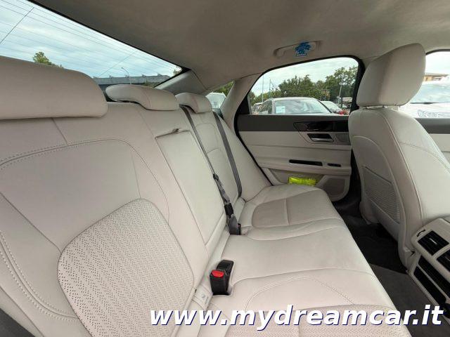 JAGUAR XF 2.0 D 240 CV AWD aut. Prestige