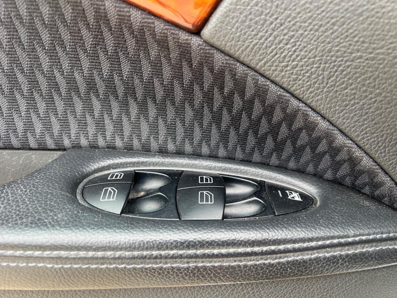 Mercedes-benz E 240 GPL Elegance