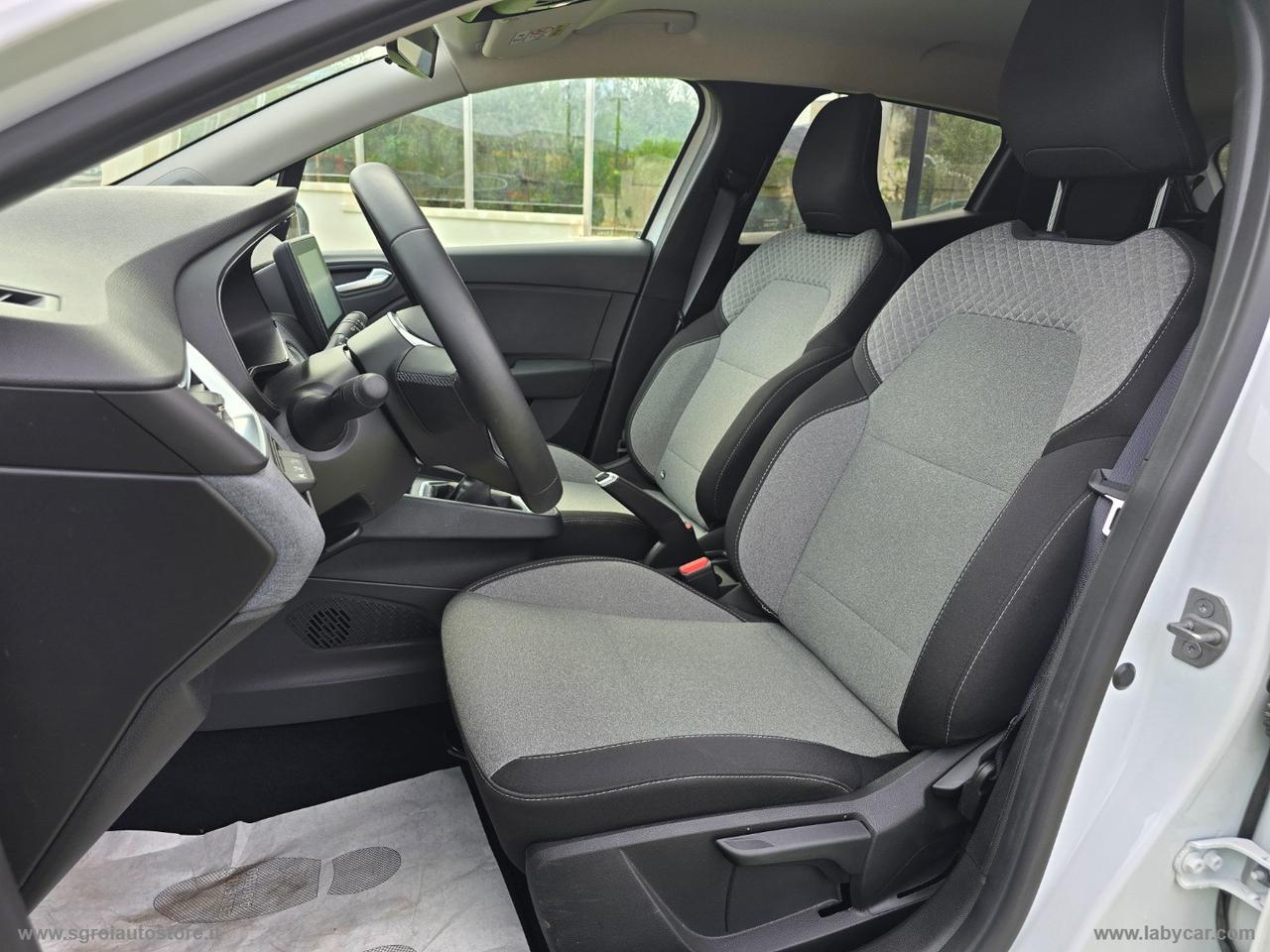 MITSUBISHI Colt 1.0L turbo 90 CV Invite