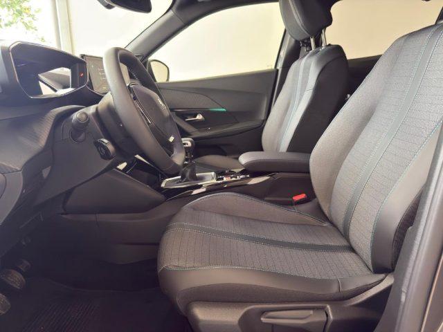 PEUGEOT 2008 PureTech 130 Allure Pack