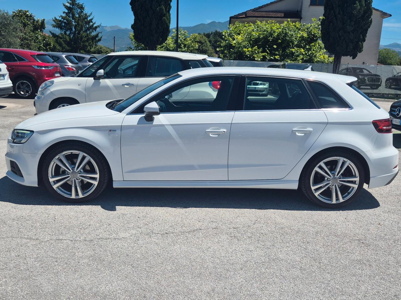 Audi A3 SPB 2.0 TDI S tronic S-LINE