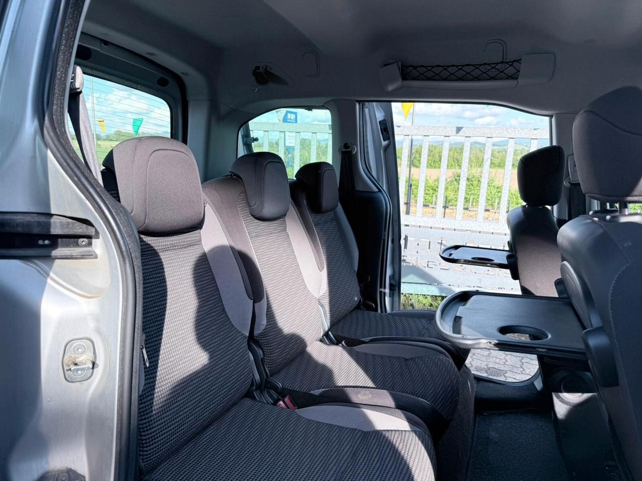 Peugeot Partner Tepee Mix 1.6 HDi 2011 5P